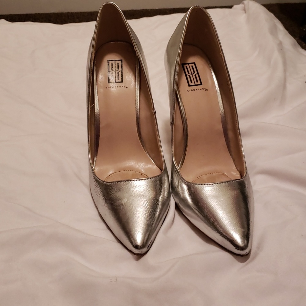 Metallic Silver Pumps